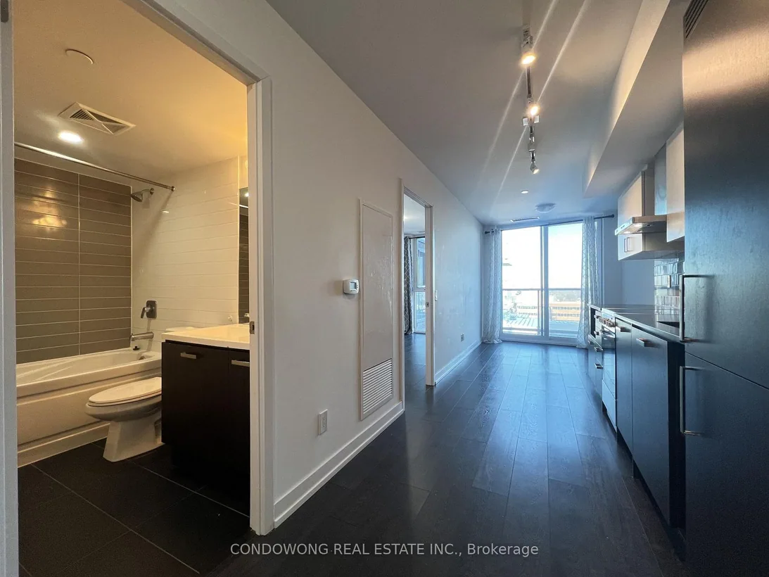 Exterior or listing photo at 125 Redpath Ave 717